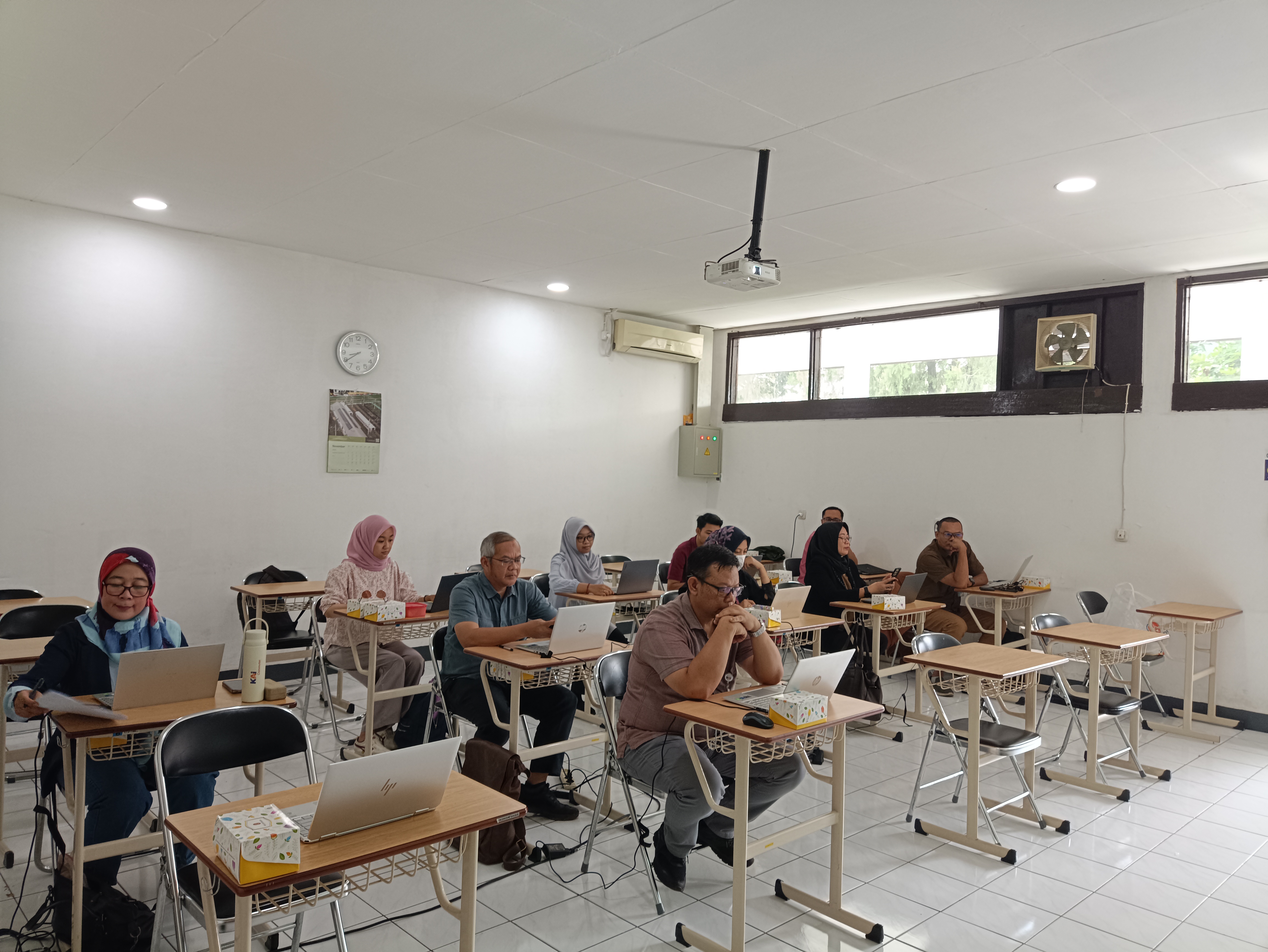 Sertifikat Data Analitik KAI Indonesia